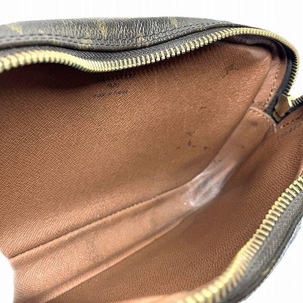 Vuitton モノグラム