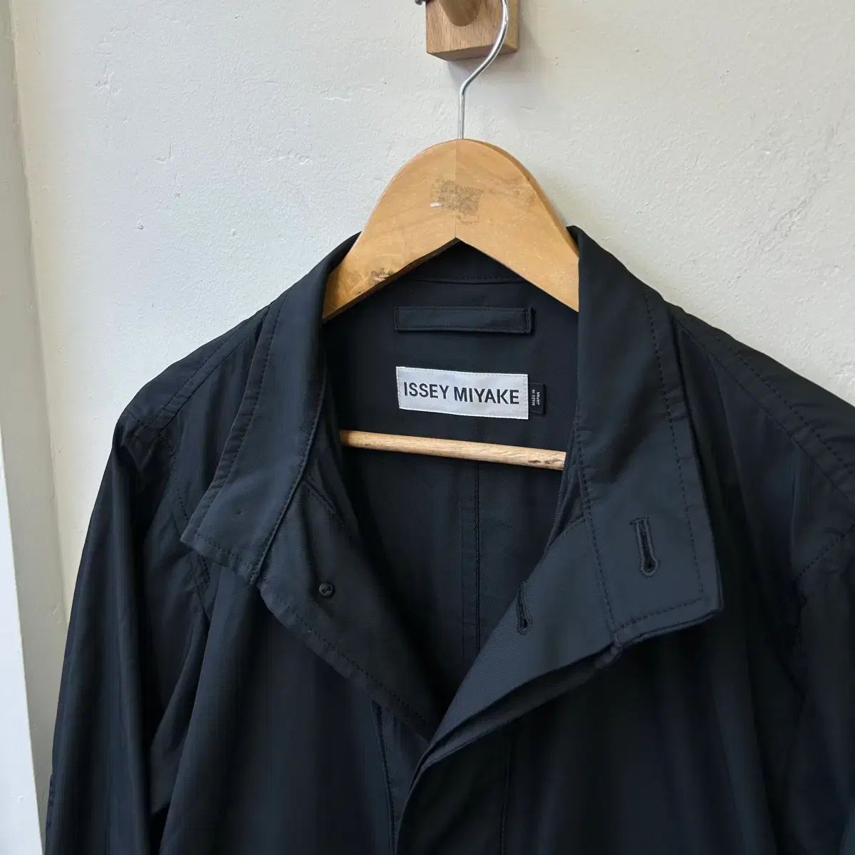 ISSEY MIYAKE ロングコート 楽天市場】【イッセイミヤケ】Issey miyake メンズ Thinsulate