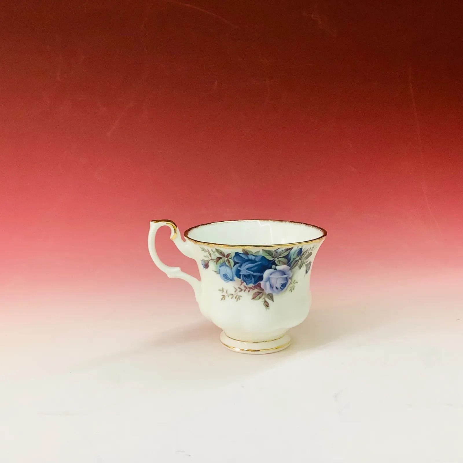 Royal Albert ロイヤルアルバート ムーンライトローズ カップ&ソーサー