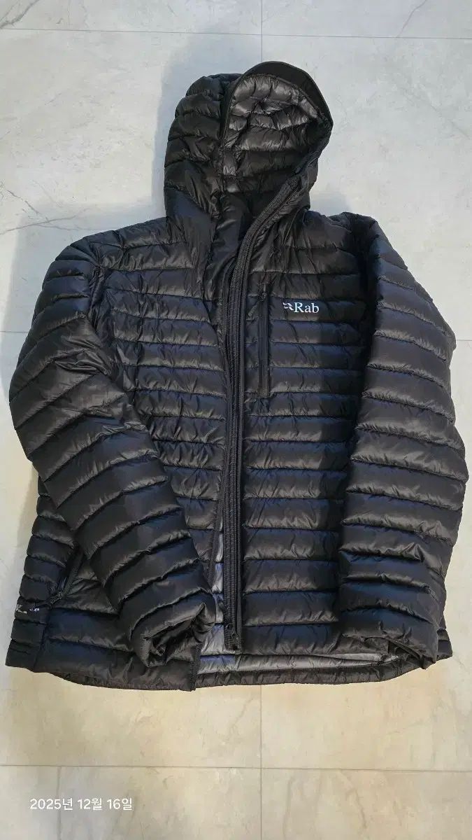 Rab ラブ マイクロライト アルパインジャケット ダウン