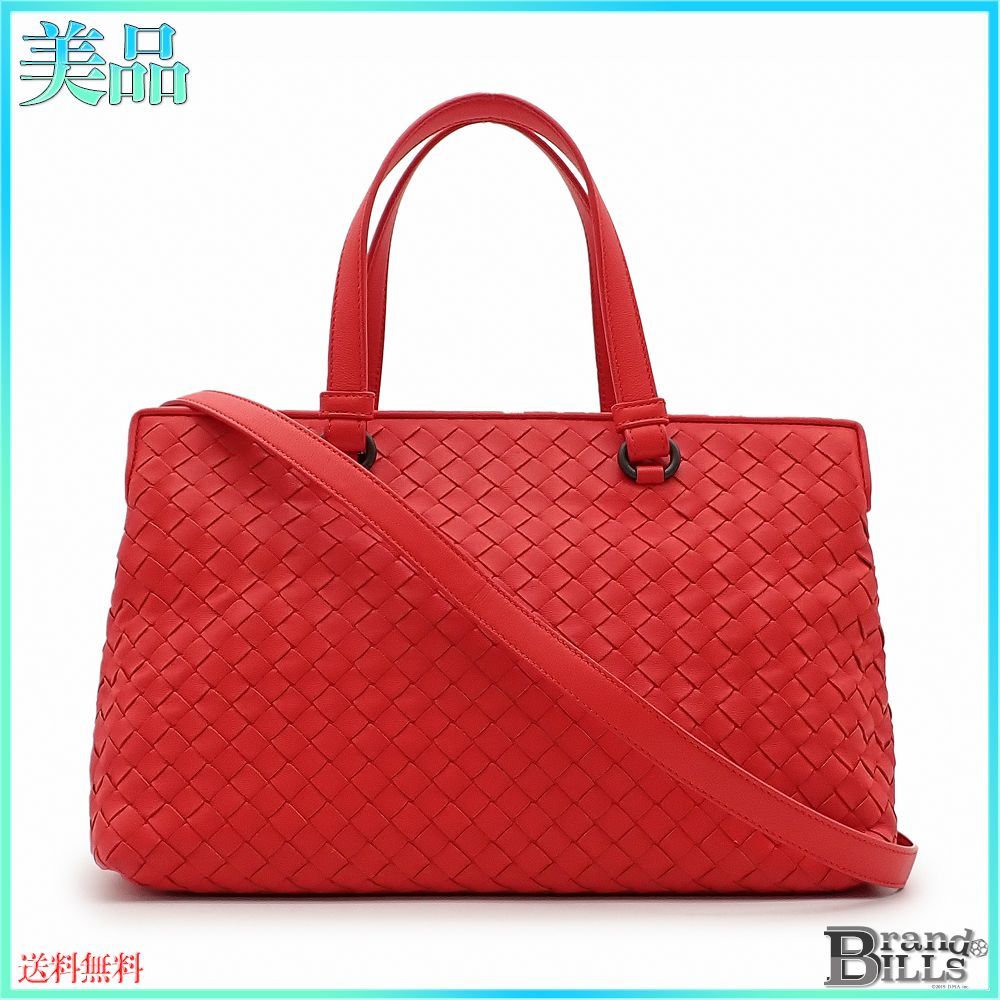 ボッテガヴェネタ ハンドバッグ レザー トップハンドル 2wayフォーマル ボッテガ・ヴェネタの名品黒バッグ〉端正なイントレチャートが今、新鮮