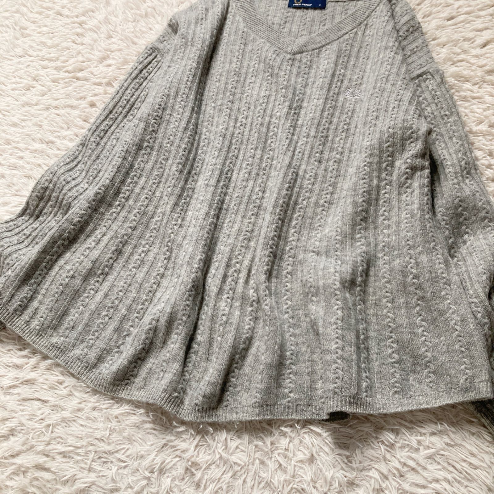 Fred Perry Vネックセーター グレー FREDPERRY フレッドペリー（ネック 