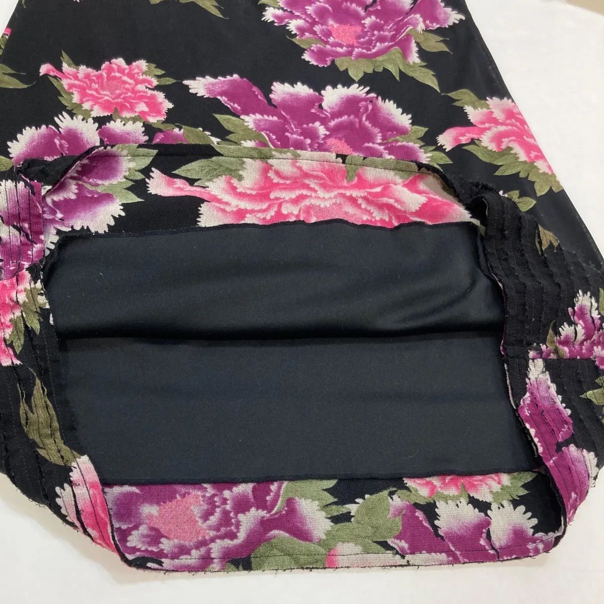 VIVIENNE TAM ヴィヴィアンタム パワーネック フラワープリント