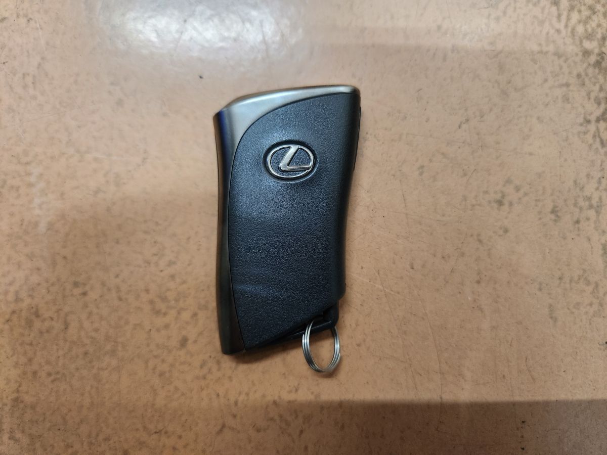 【美品】レクサス　純正スマートキー　007-AJ0183 3個セット レクサス 20 NX 純正 3ボタン スマートキー 007-AJ0183 AAZH20 - メルカリ