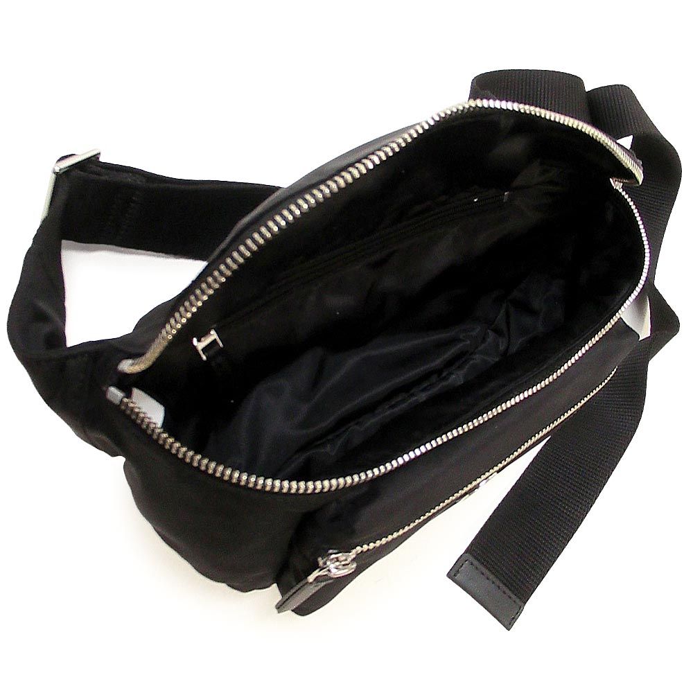 ウエストポーチ