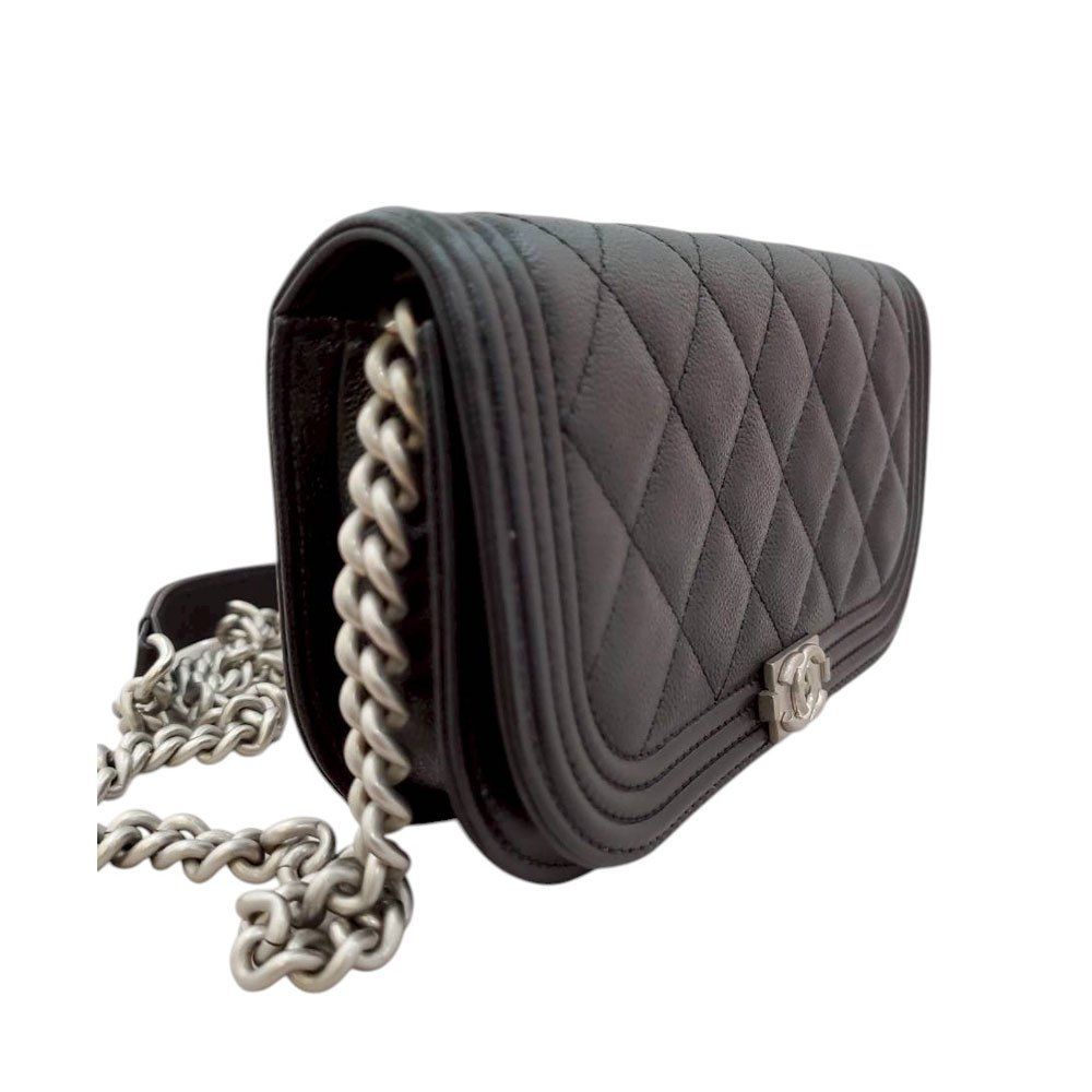 シャネル CHANEL キャビアスキン ボーイシャネル チェーンウォレット
