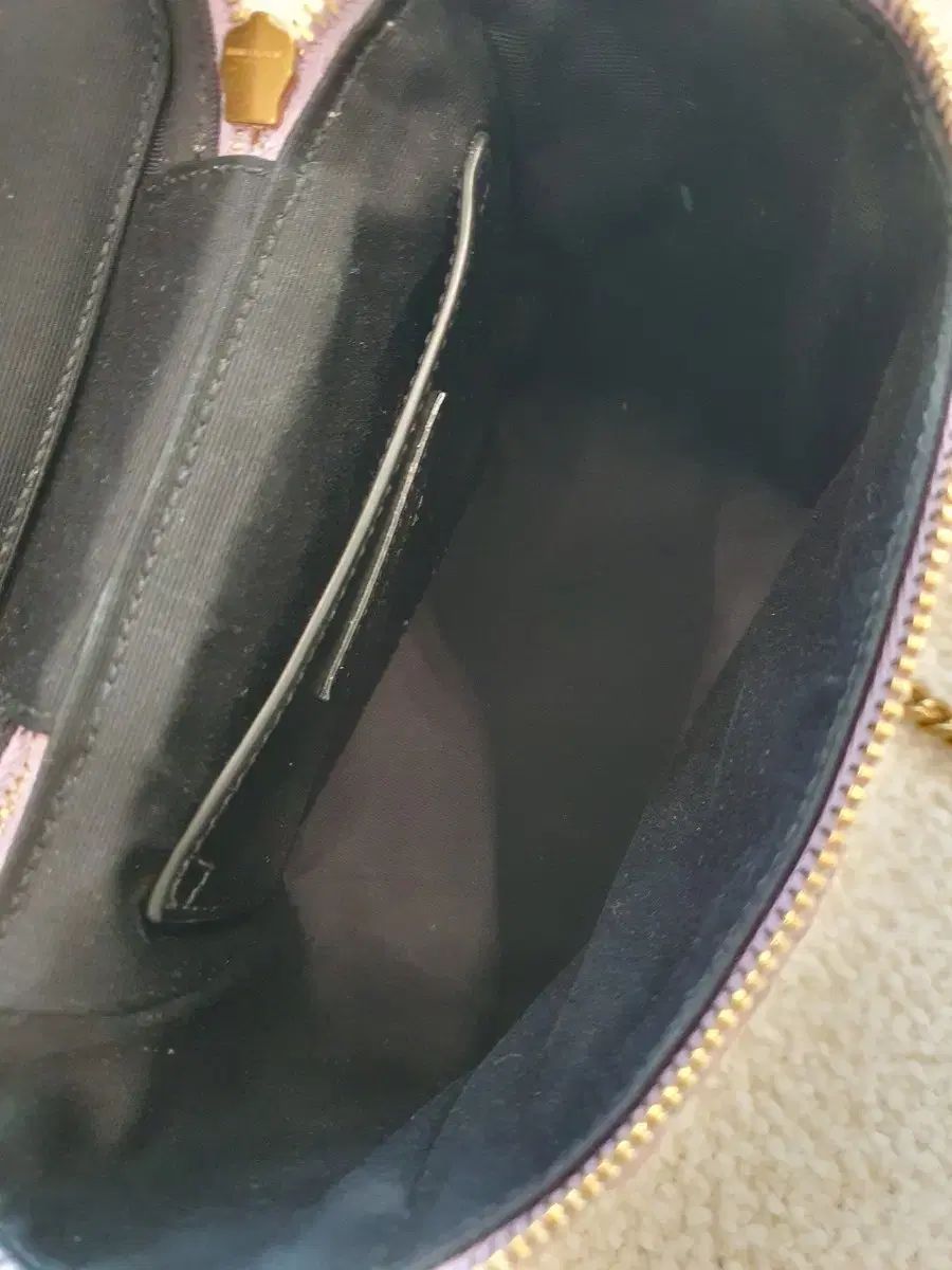 サンローラン ベニティ