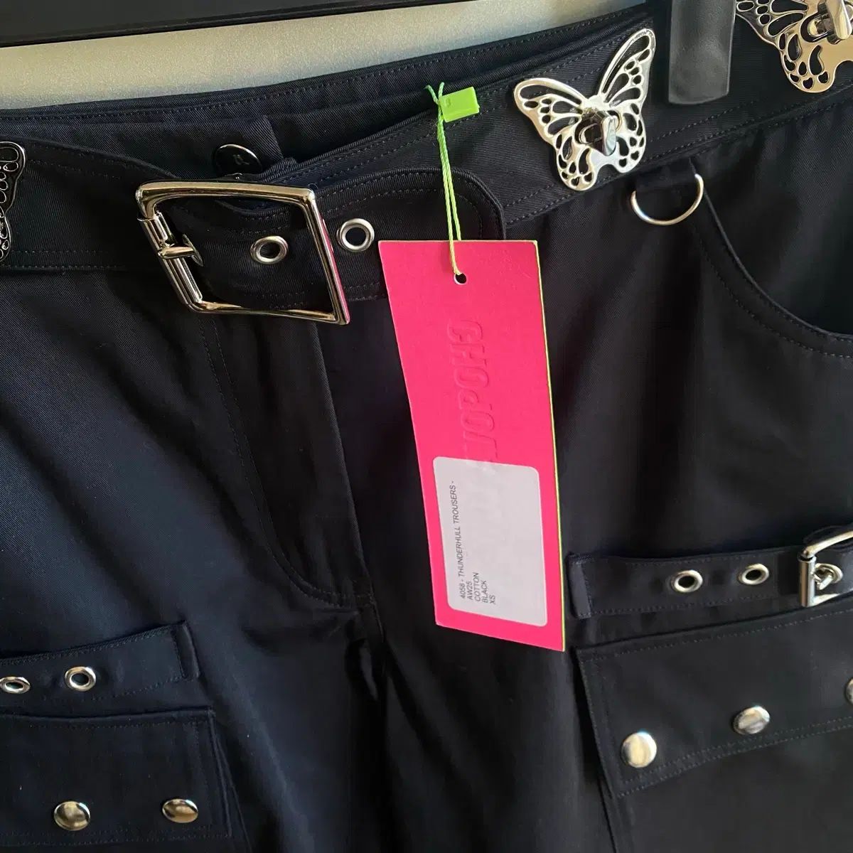 サンダーホール スラックス