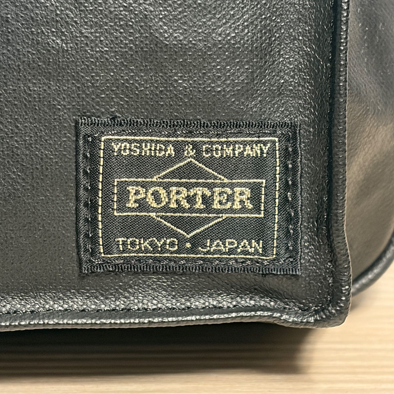 ✨極美品✨PORTER フリースタイル ワンショルダーバッグ 黒 レザー調 