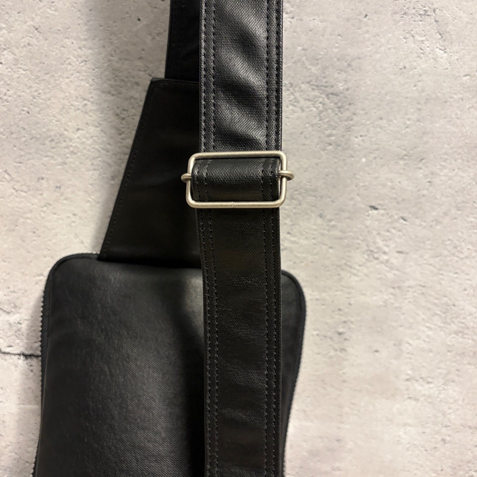 ✨極美品✨PORTER フリースタイル ワンショルダーバッグ 黒 レザー調