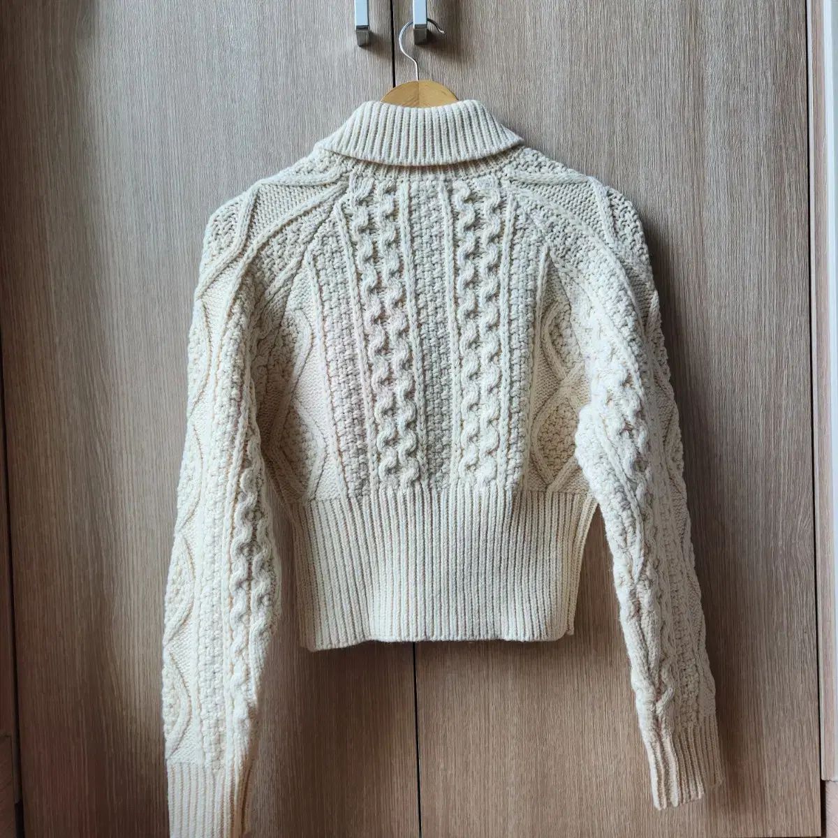  ケーブル編みツーウェイ ジップアップ cream 長袖 ニット セーター