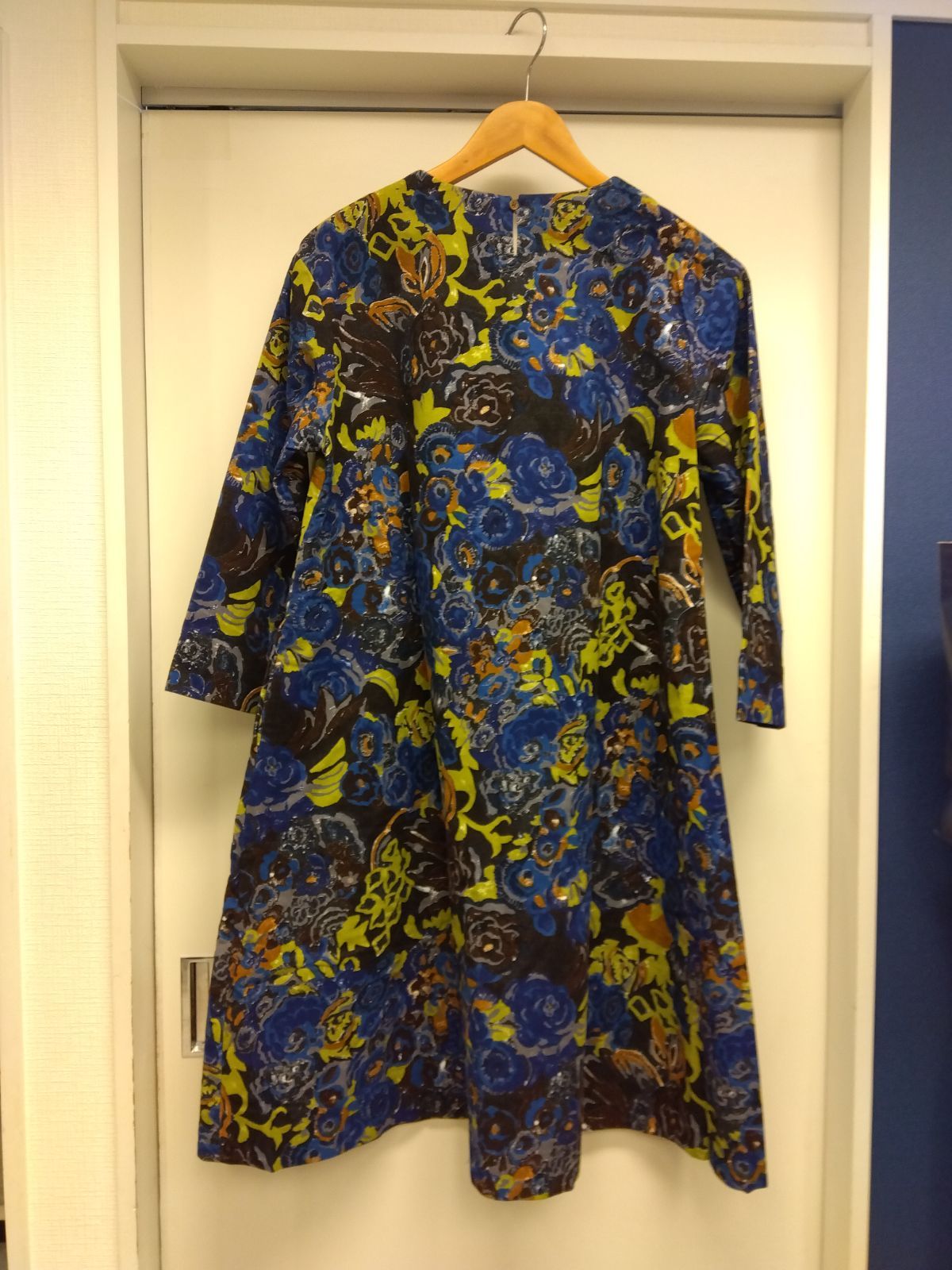 M 28 45 R ワンピース ブランド 華やか 綿100 しっかり生地