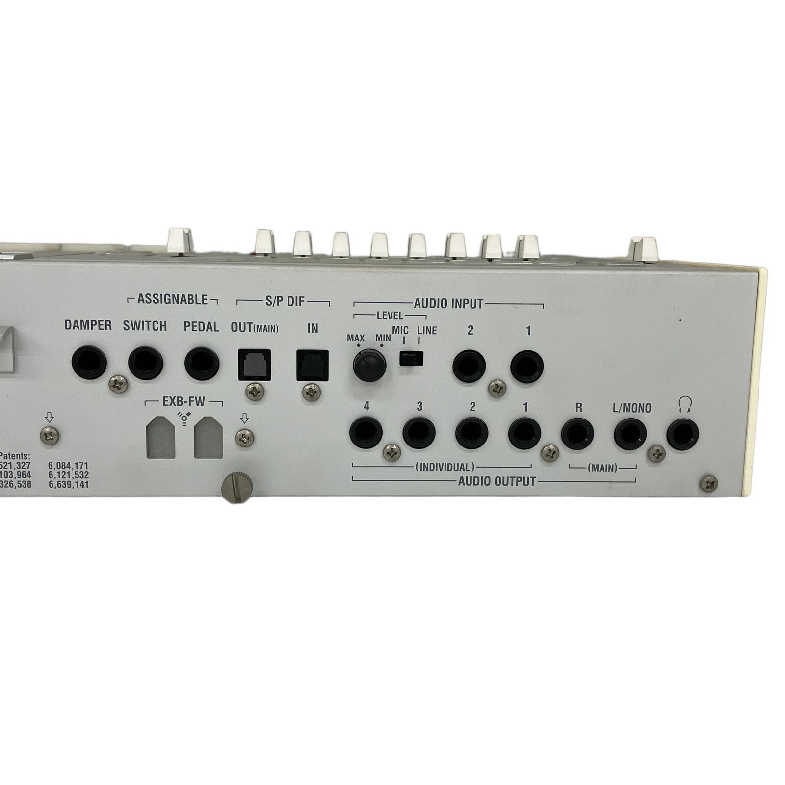 コルグ音源モジュール M3R完動品 箱付き コルグ音源モジュール M3R完動