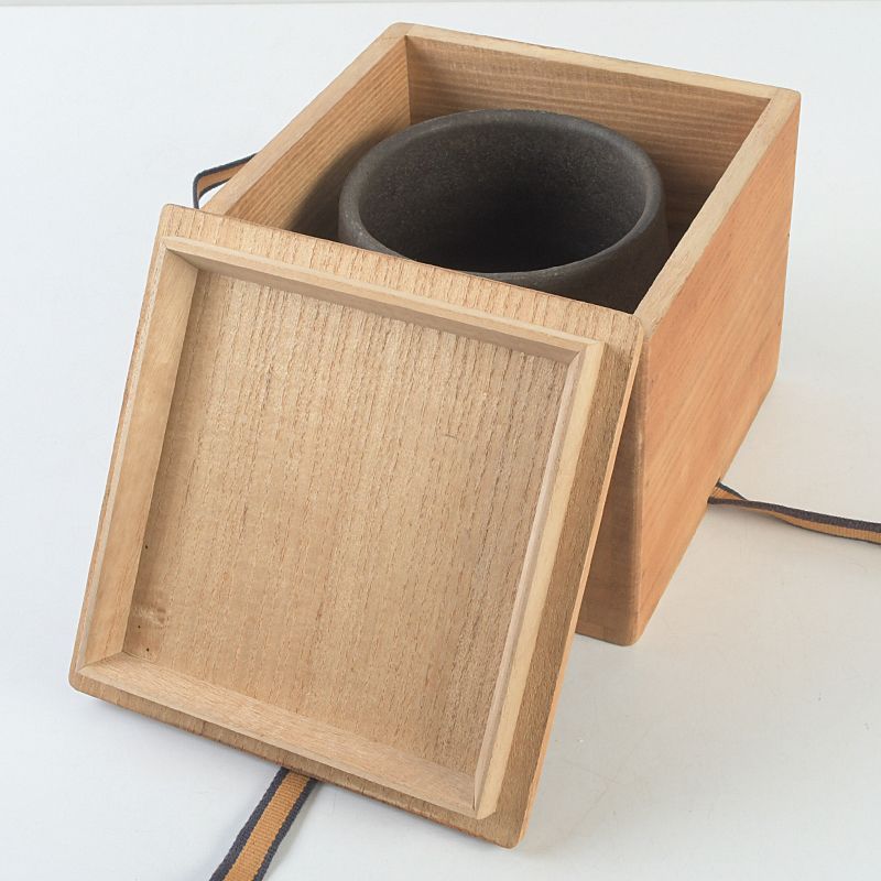 茶道具 瀬戸焼 瀬戸黒茶碗 時代箱 N S501 - メルカリ