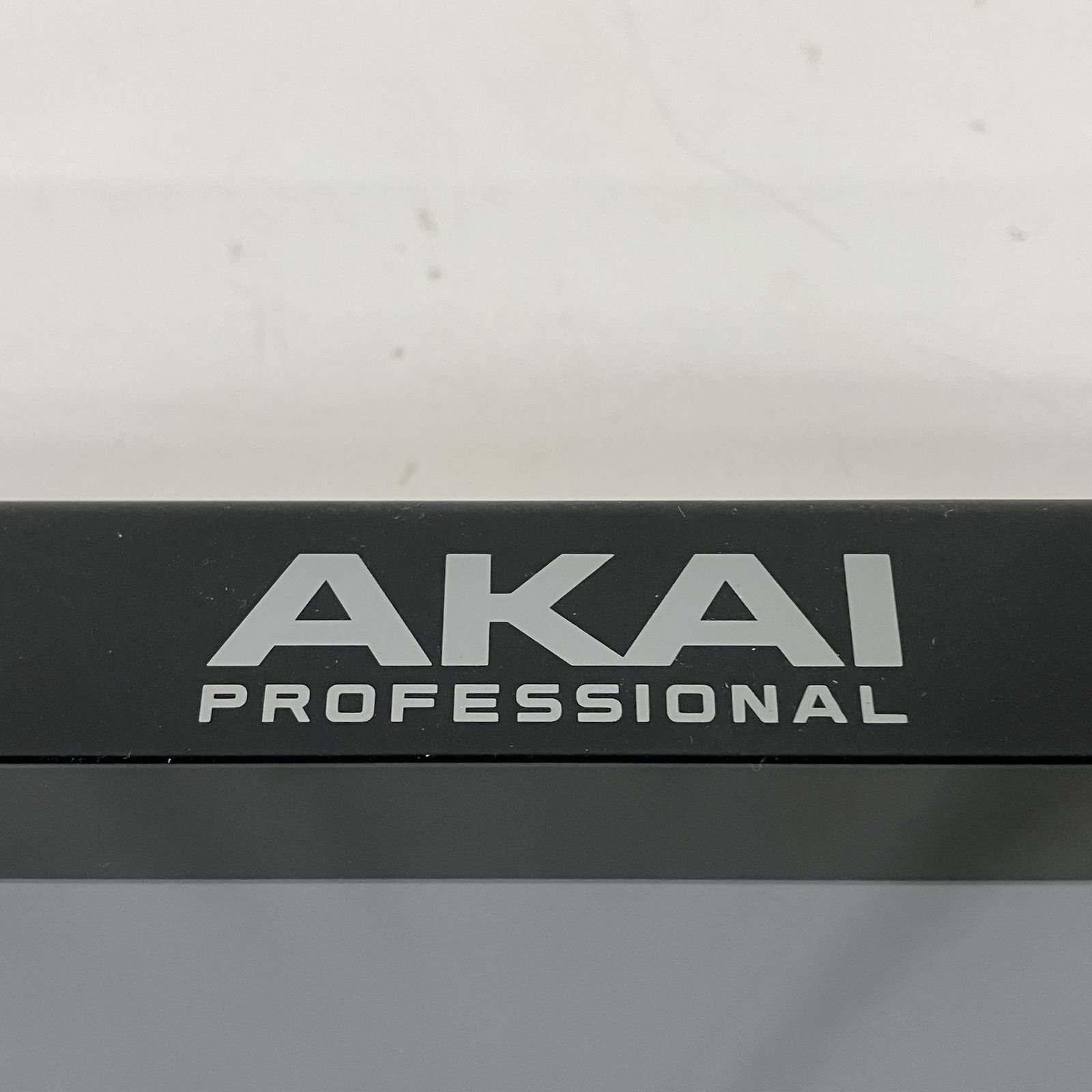 AKAI