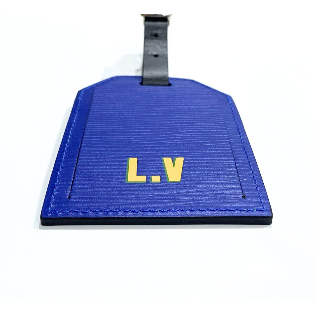 未使用に近い　LOUISVUITTON 2018年 ワールドカップ　ネームタグ LOUIS VUITTON ルイヴィトン LV ネームタグ ラゲッジタグ エピ レザー
