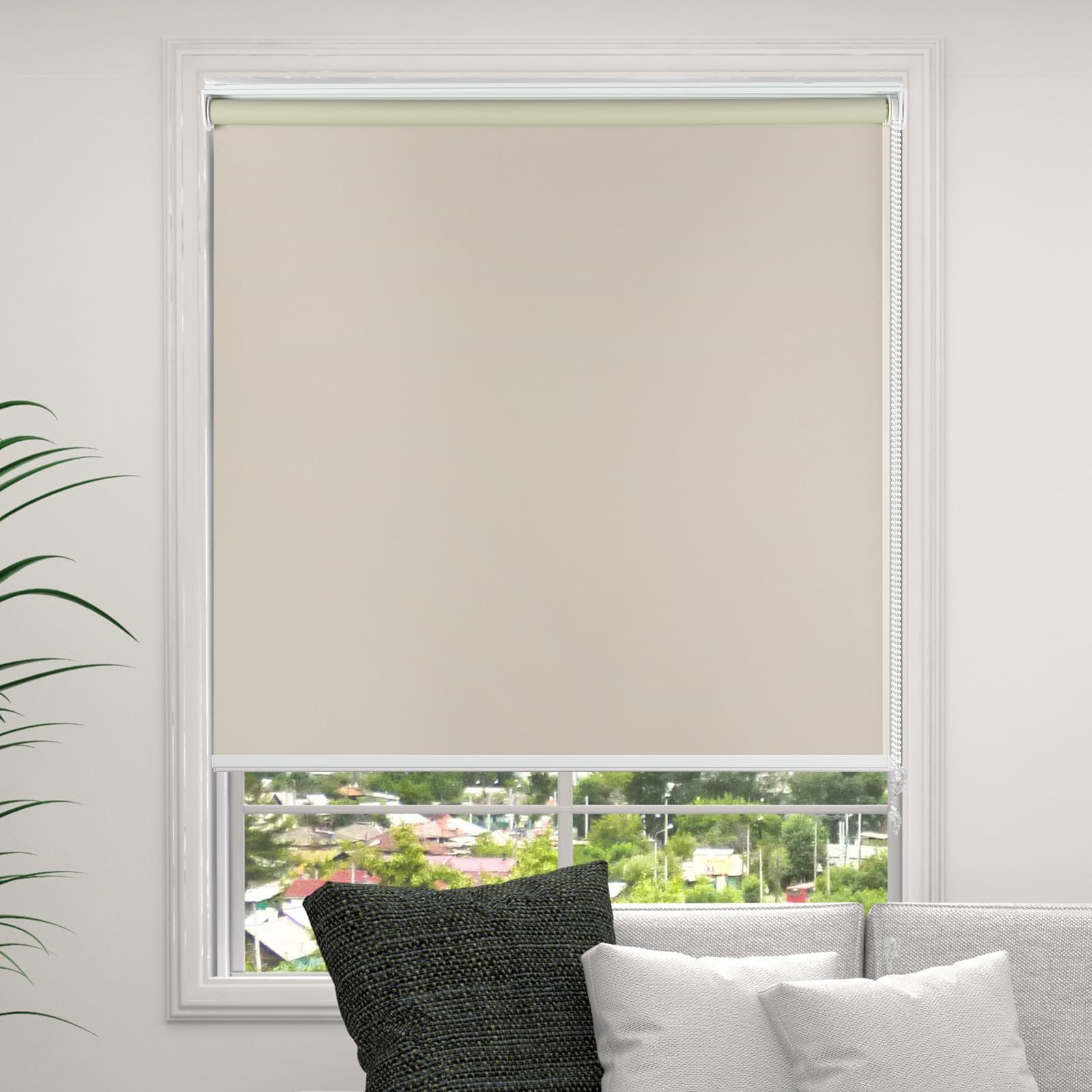 ロールスクリーン ロールカーテン 1級遮光 遮熱 防寒 目隠し UVカット チェーン式 キッチン リピング 簡単取付け シンプル 丈220 cm 幅160 ベージュ