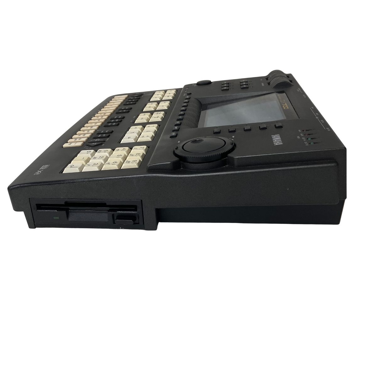 ヤマハ　YAMAHA QY700 ミュージックシーケンサー　レア 楽天市場】【中古】YAMAHA ミュージックシーケンサー [QY700