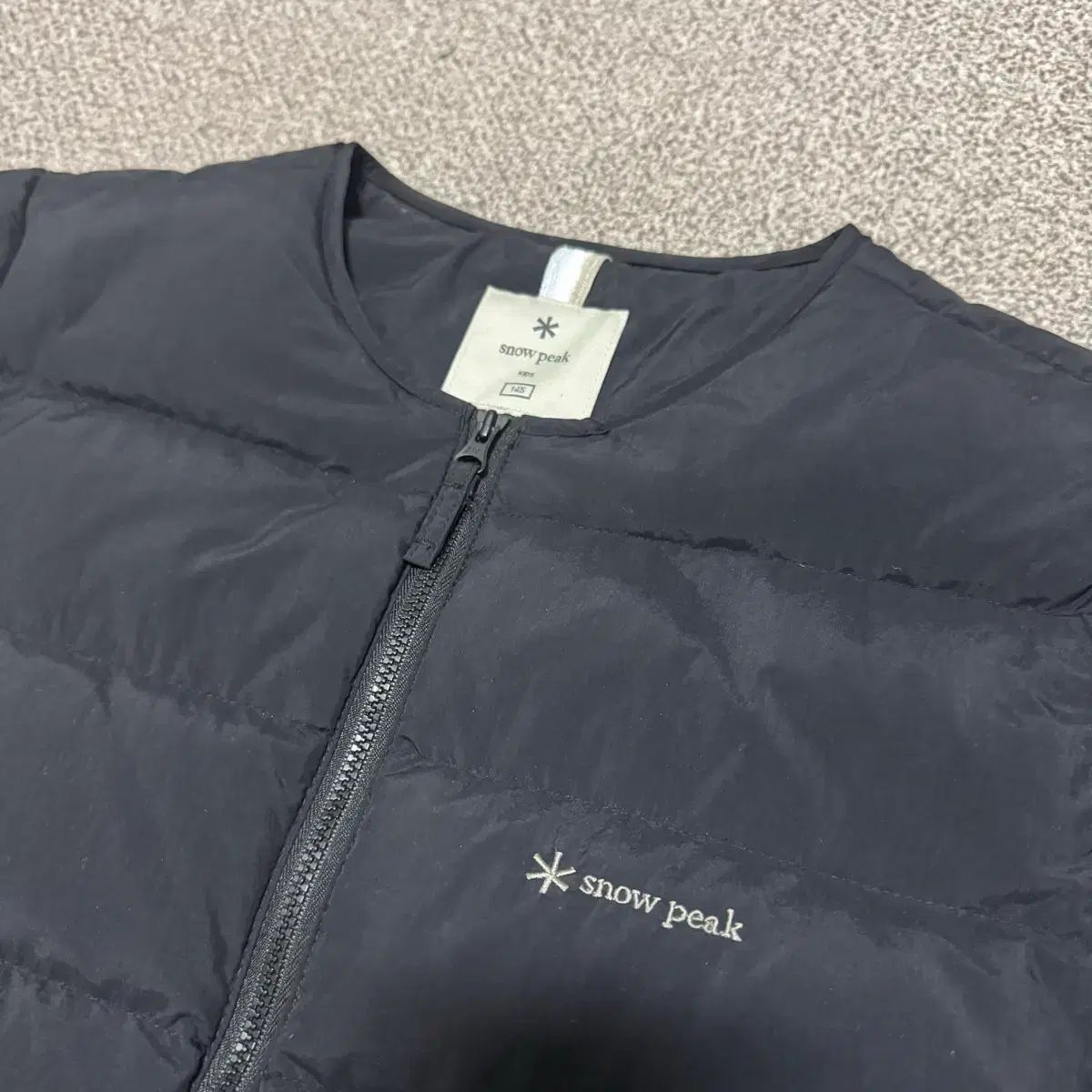 145 スノーピーク Snow Peak 軽量ダウン