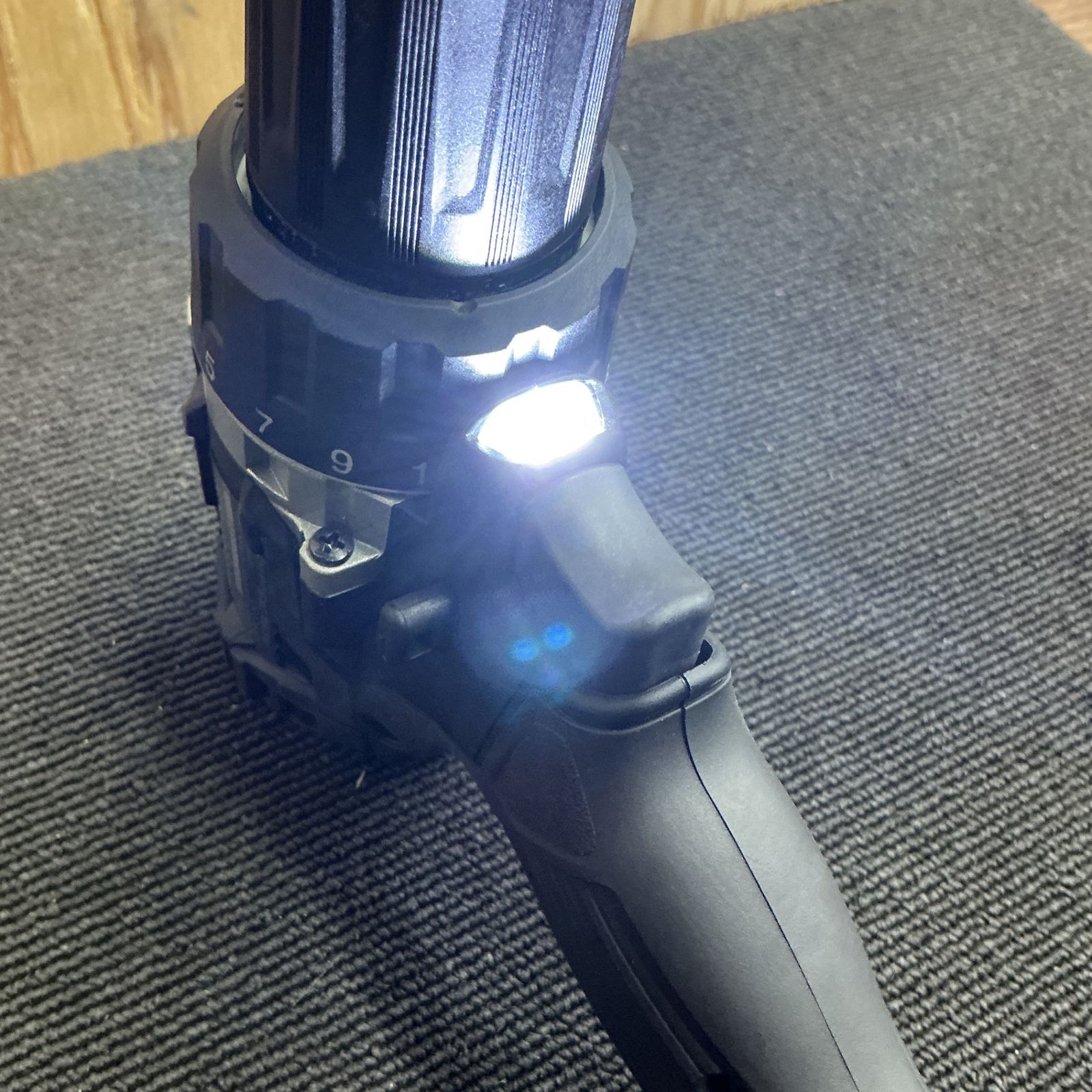 Vコードレスドリルドライバー