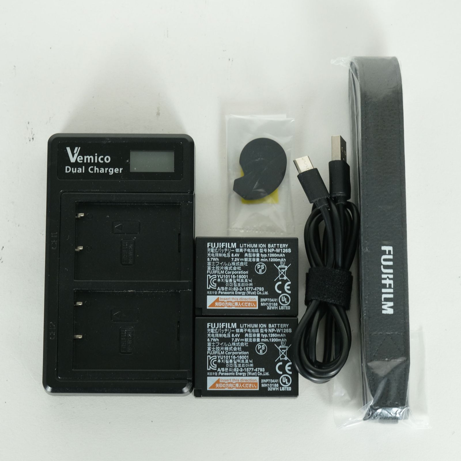 良品 | シャッター数1,100回｜バッテリー2個付] FUJIFILM X-T30