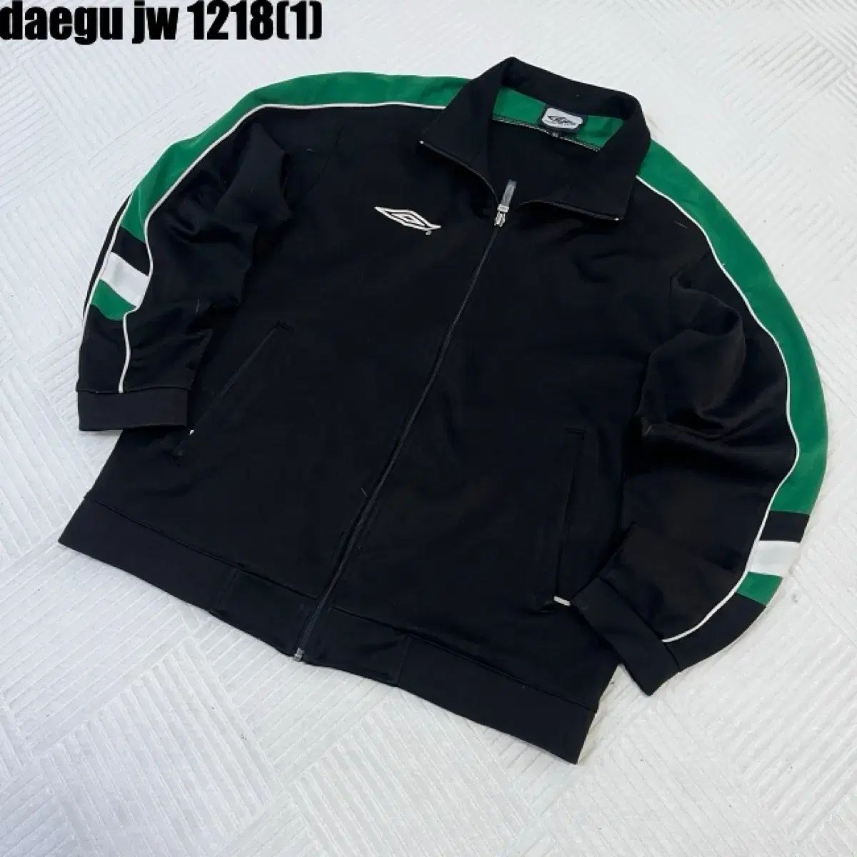 アンブロ トレーナー ジップアップ ジャケット 95 - メルカリ