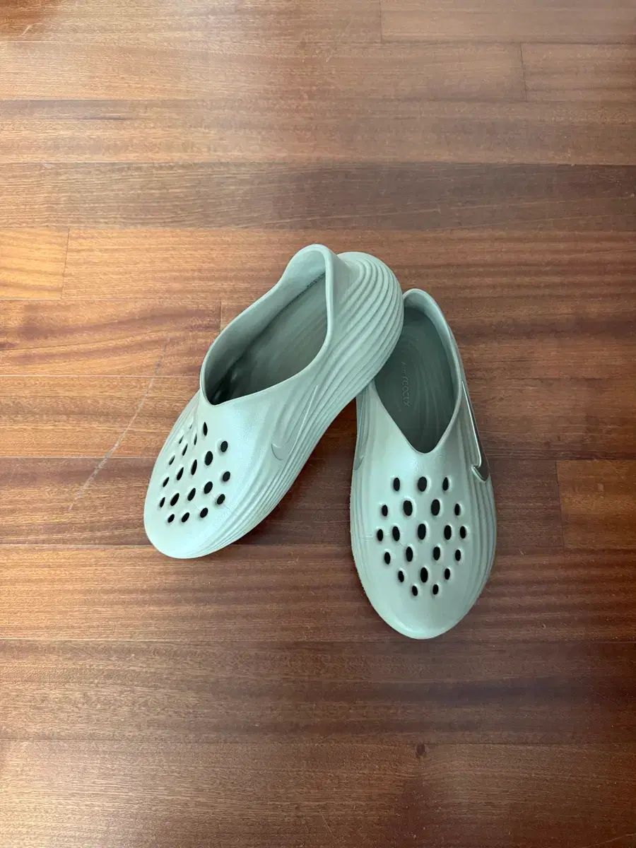 ナイキ リアクトXリージュビネイト