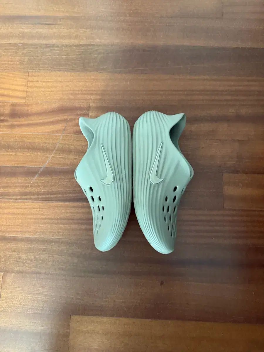 ナイキ リアクトXリージュビネイト