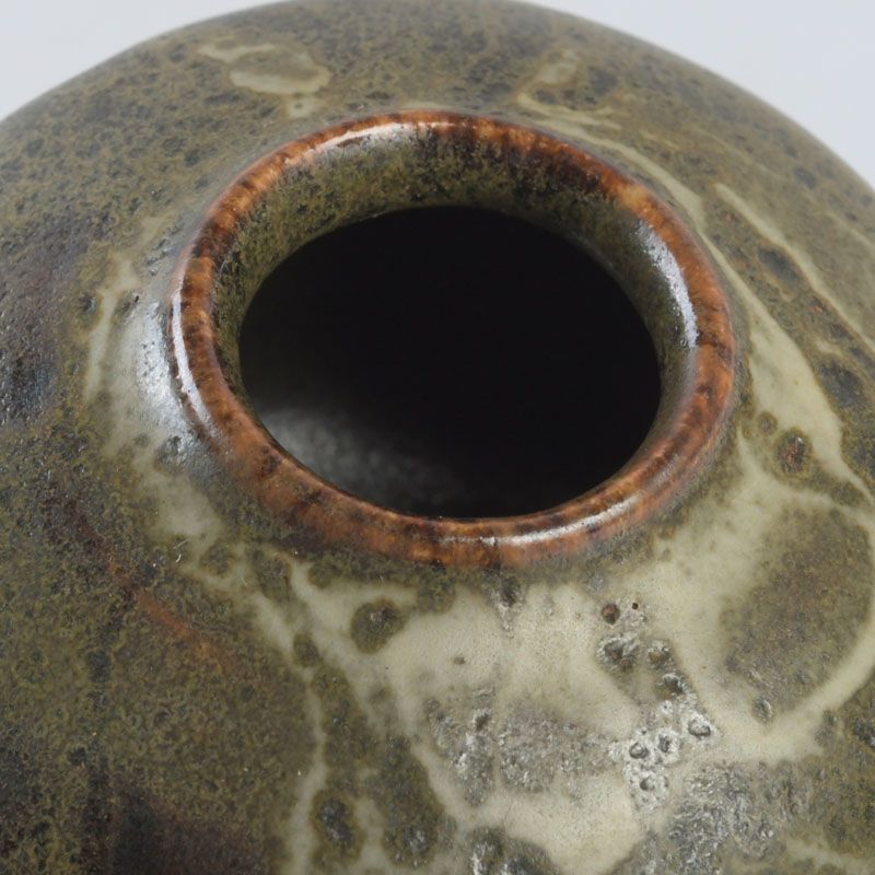 茶道具　岡重利作　鉄釉　茶入　共箱　V　5765 茶道具 岡重利作 鉄釉 茶入 共箱 V 5765