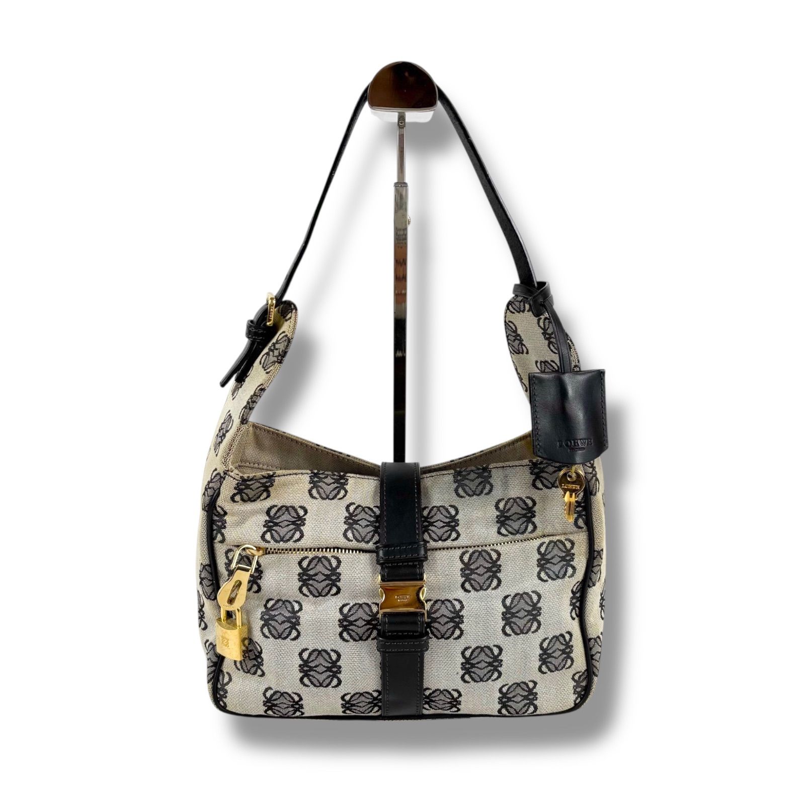 ロエベ LOEWE リピートアナグラムロゴ ワンショルダーバッグ ネイビー 