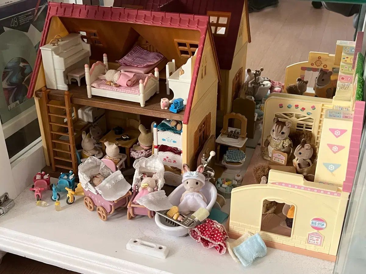 シルバニアファミリー リー 二階建て 子供園 フルセット