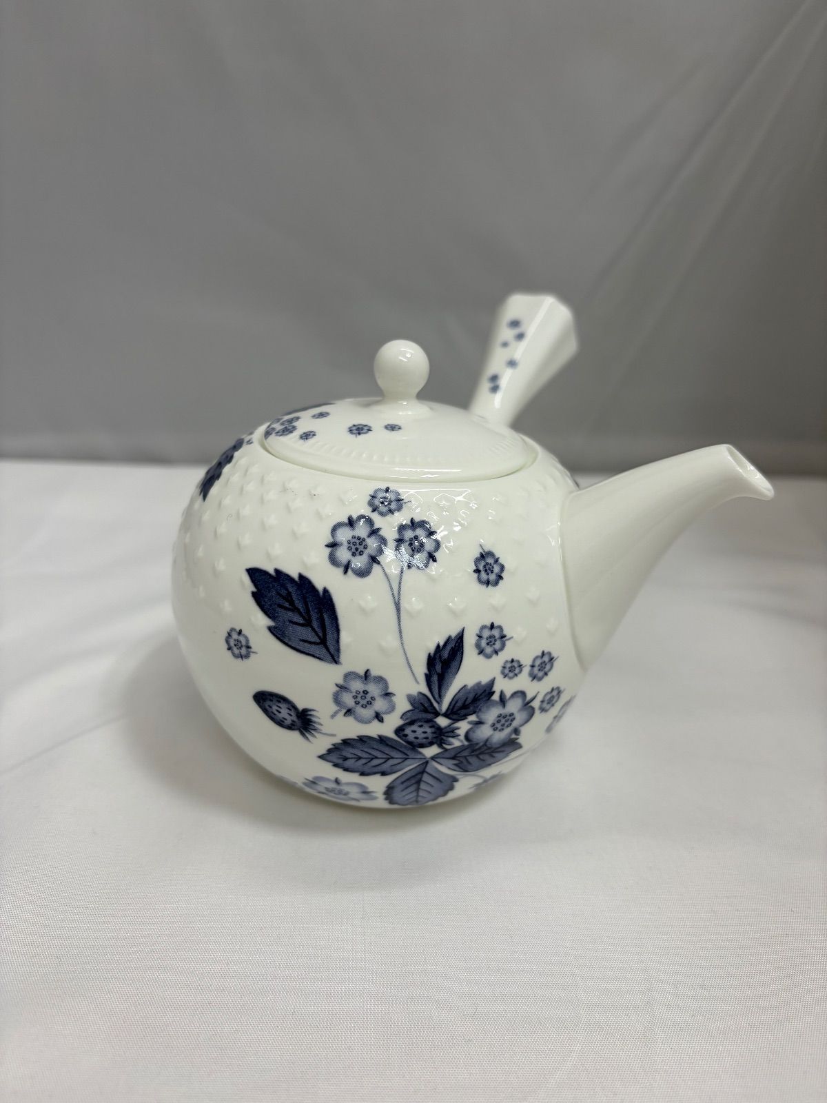 WEDGWOOD ウェッジウッド ストロベリーブルーム インディゴ 急須