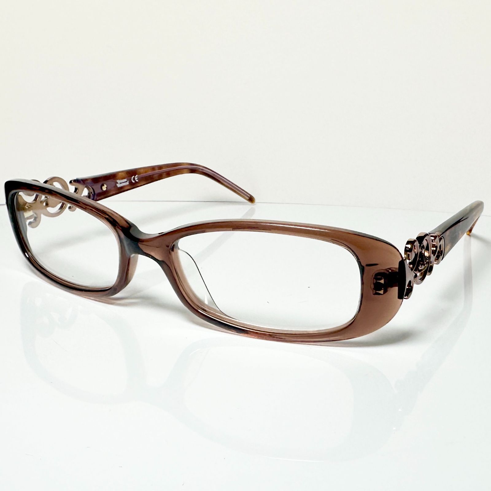 メガネ 英国ブランド