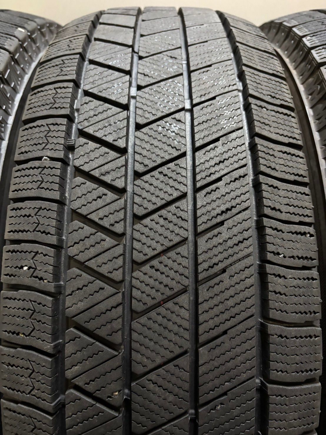 21年製 スタッドレス