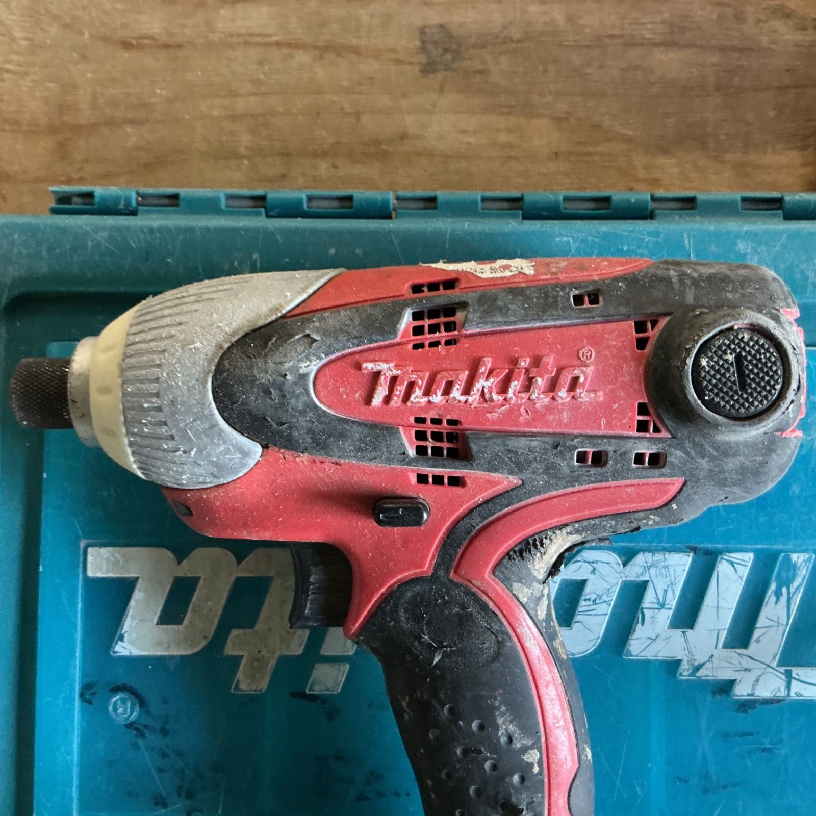 中古品 マキタインパクトドライバ 6955SPKRW レット・ホワイト2台