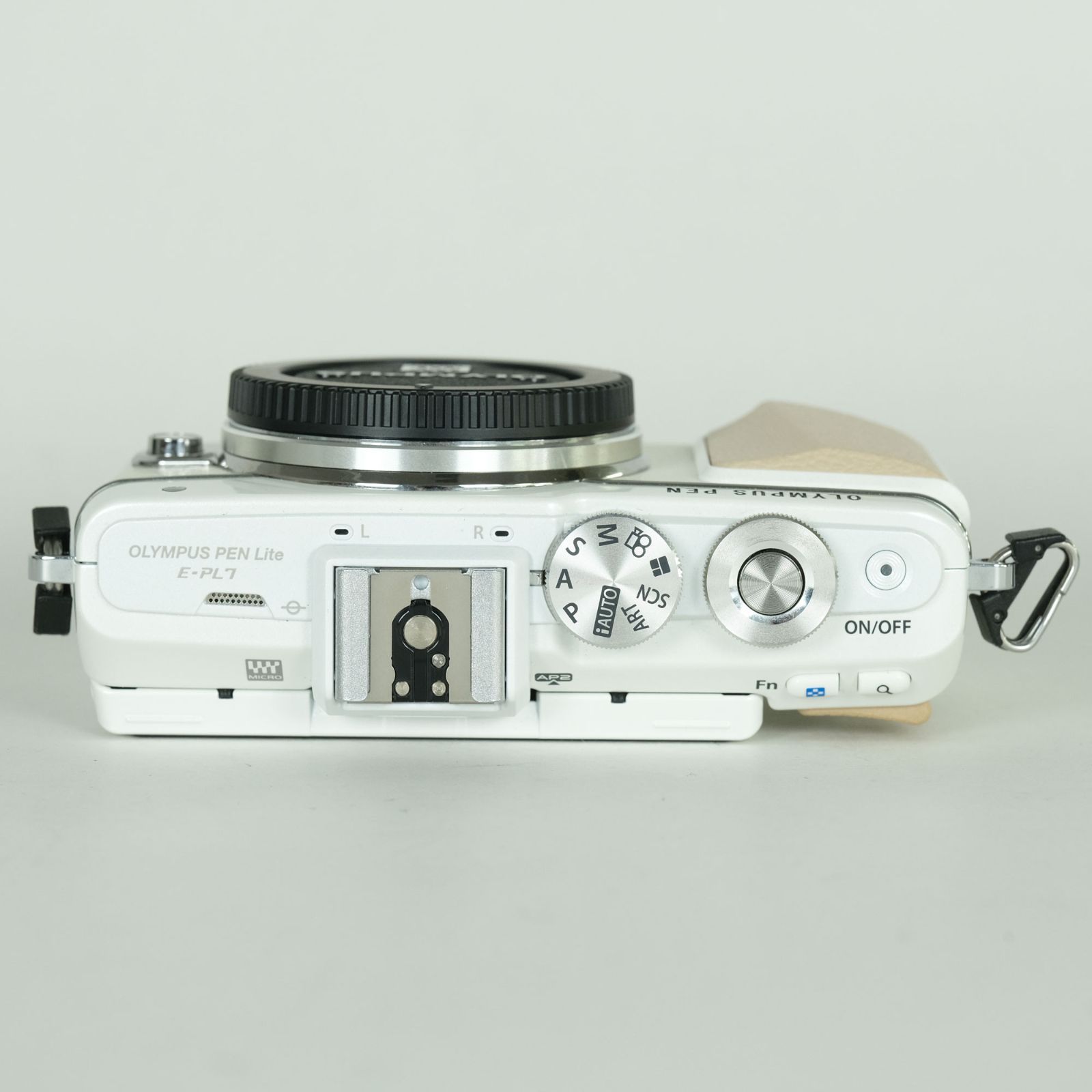 Olympus PEN Lite E-PL7 シャッター回数2228 OLYMPUS PEN Lite E-PL7 シャッター回数 - 抹茶アイス