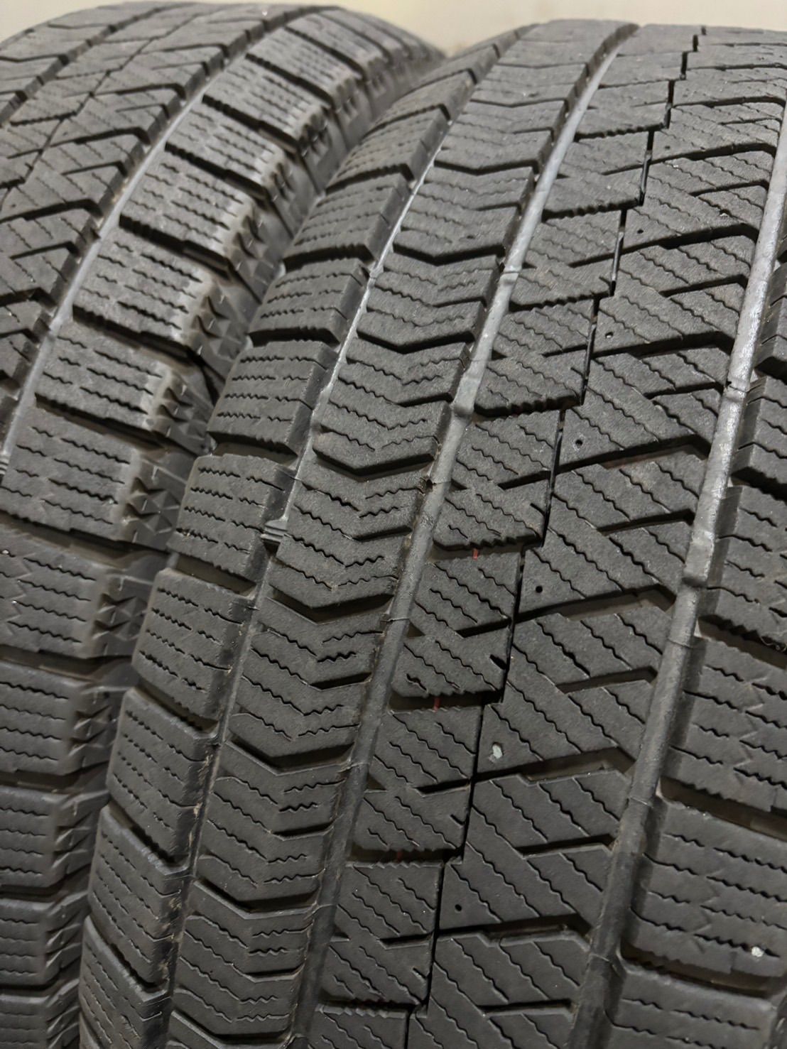  195 65 R 15 VRX 2 23年製 スタッドレス 4本 ブリヂストン ブリザック ノア ヴォクシー プリウス 4 L 127 15インチ スタッドレス