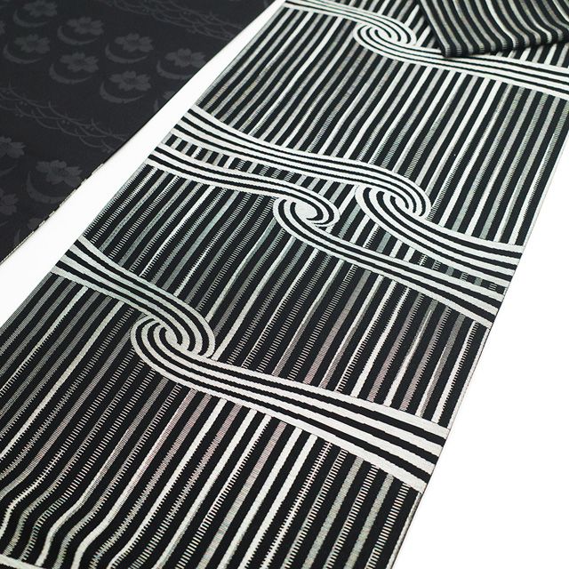 新古品】 袋帯 未使用 フォーマル セミフォーマル 京都 西陣 銀糸 黒