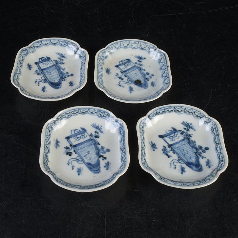 伊万里焼 古伊万里 染付 花籠文 小皿 四客 書付箱 C S522 - メルカリ