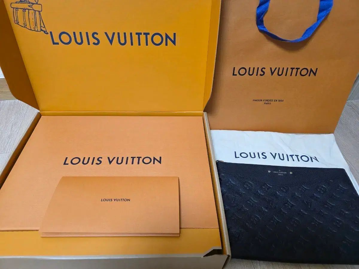 Louis Vuitton ルイヴィトン クラッチバッグ ブラック アンプラント フルセット