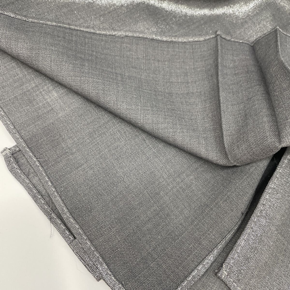  ブルネロクチネリ ｼﾙﾊﾞｰ ﾗﾒ ﾌﾟﾘｰﾂ ﾗｯﾌﾟｽｶｰﾄ 42 その他 スカート