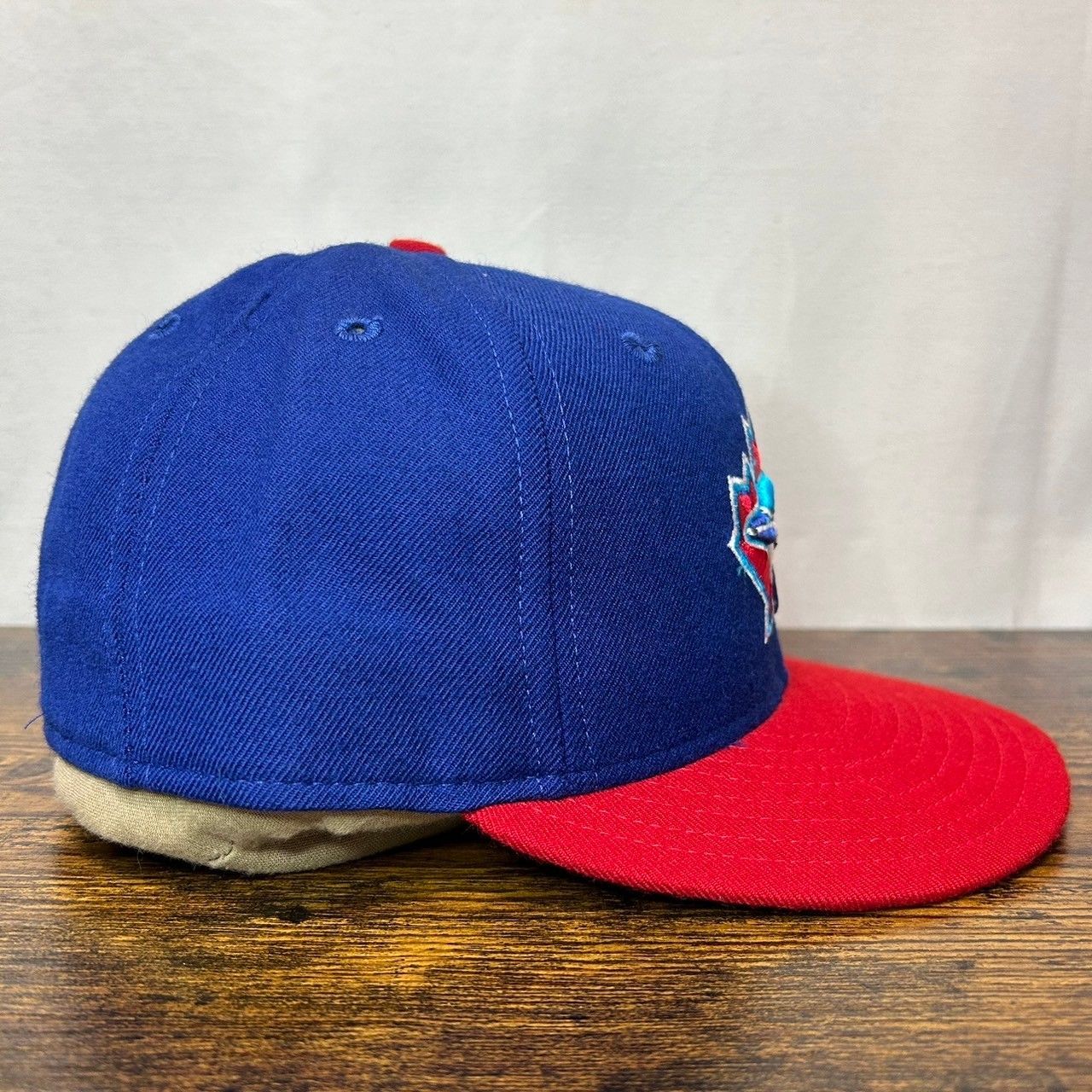 C83 ニューエラ 本物 59 ブルージェイズ MLB usa製 ヴィンテージ1580 C83 ニューエラ 本物 59 ブルージェイズ MLB usa製 ヴィンテージ1580