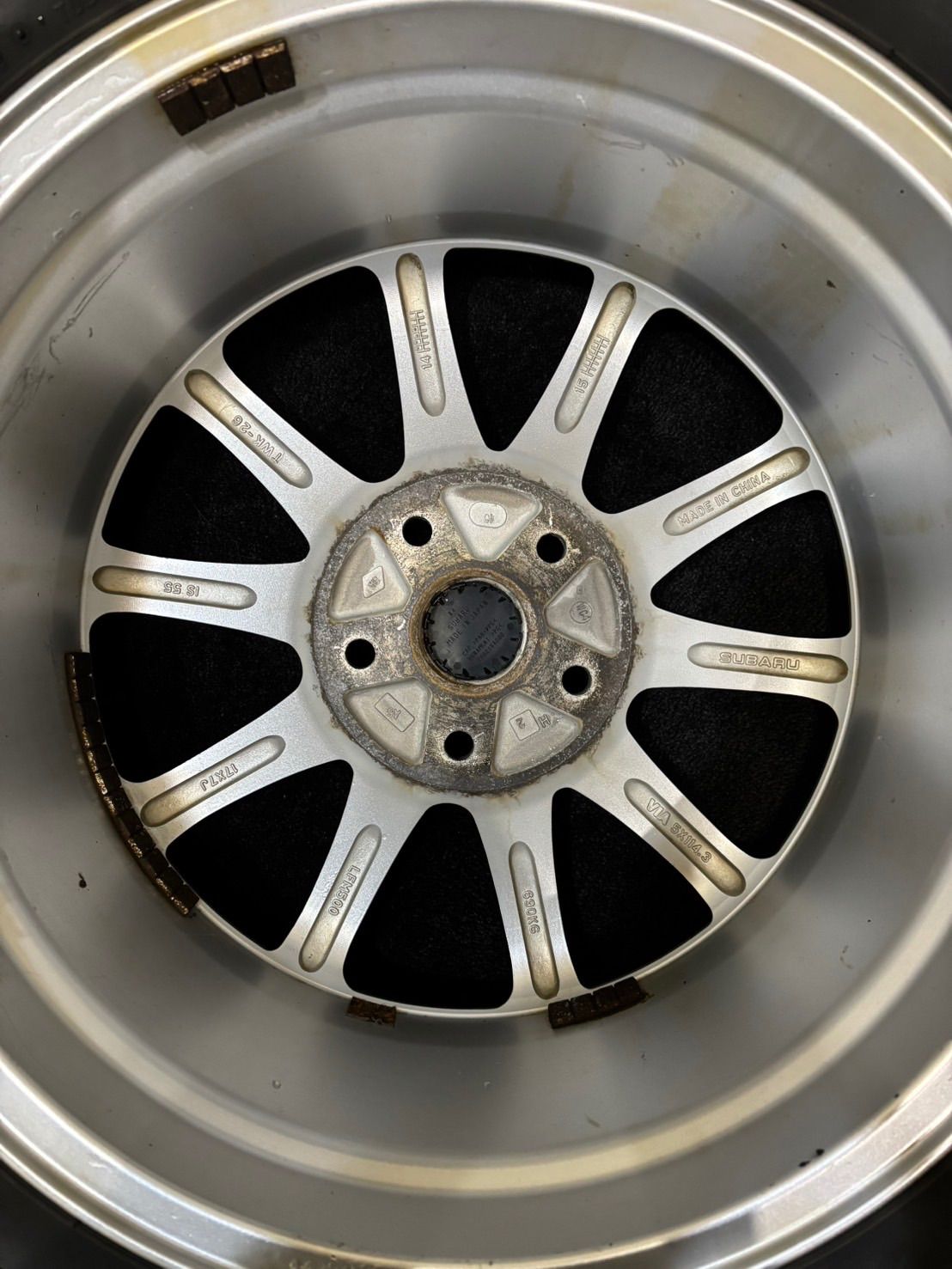  225 55 R 17 VRX 2 20年製 スバル 17インチ 7 J 114 3 5 H スタッドレス 4本 レガシィ アウトバック 南6 L 130 17インチ タイヤ ホイールセット