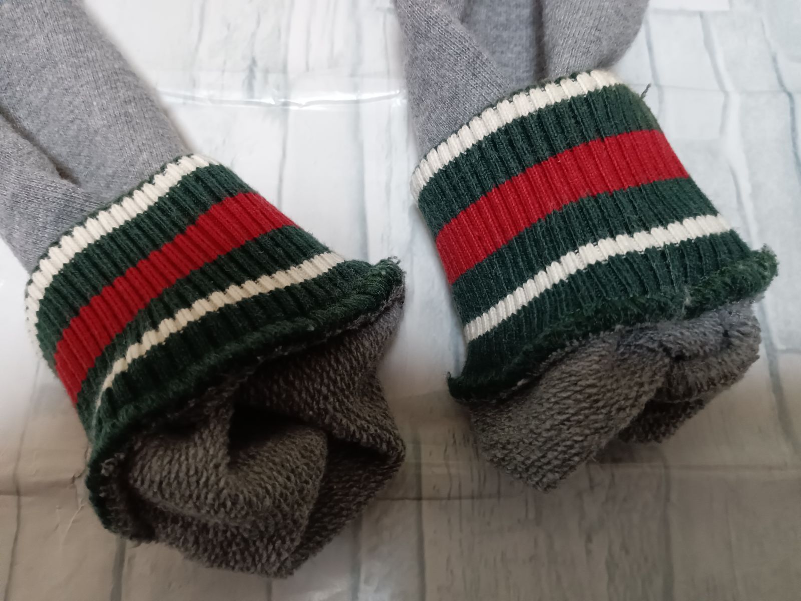 GUCCIグッチジップパーカーベビーキッズグレーサイズ24（85-90cm相当 