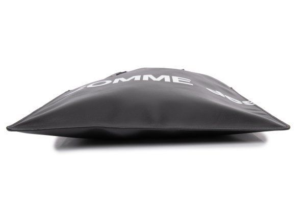 カウレザービッグロゴトートバッグ