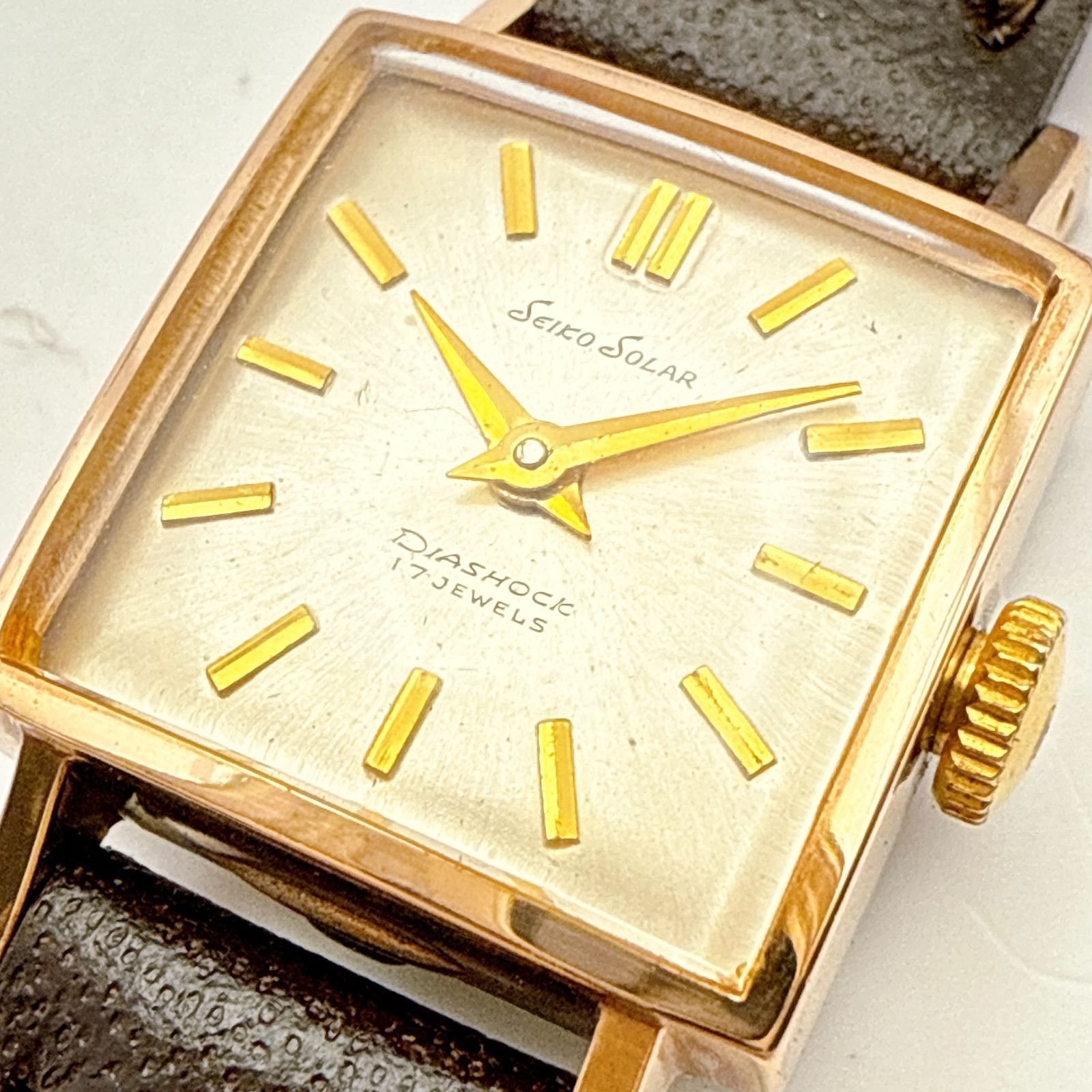 17石 レディースウォッチ