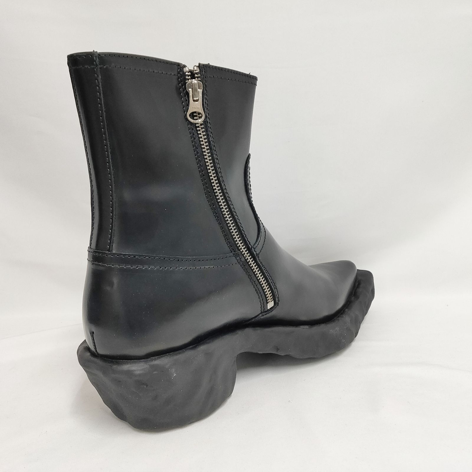 サイドジップブーツ