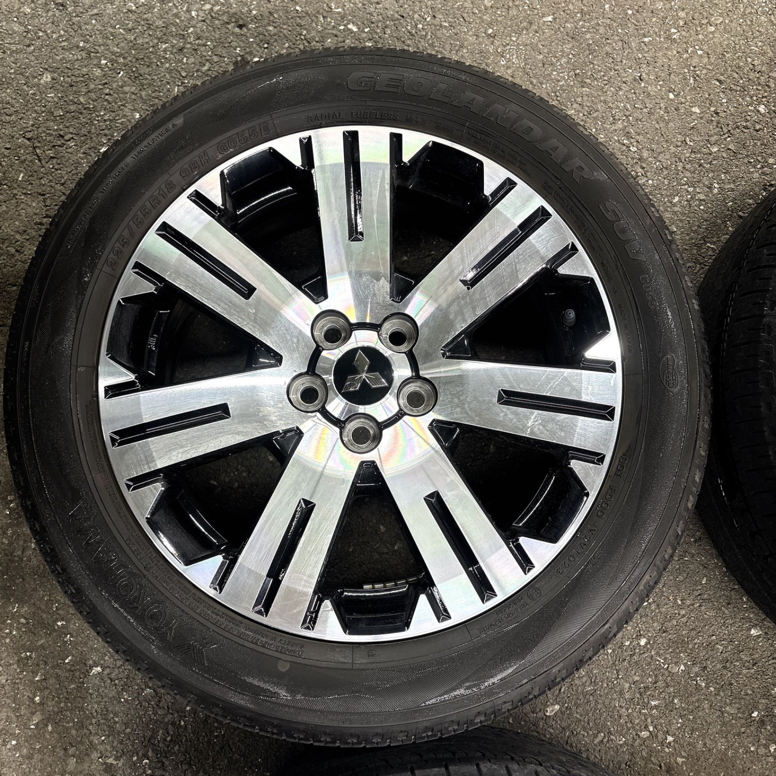 三菱 デリカD 5 CV１W ホイールタイヤセット 225 55 R 18