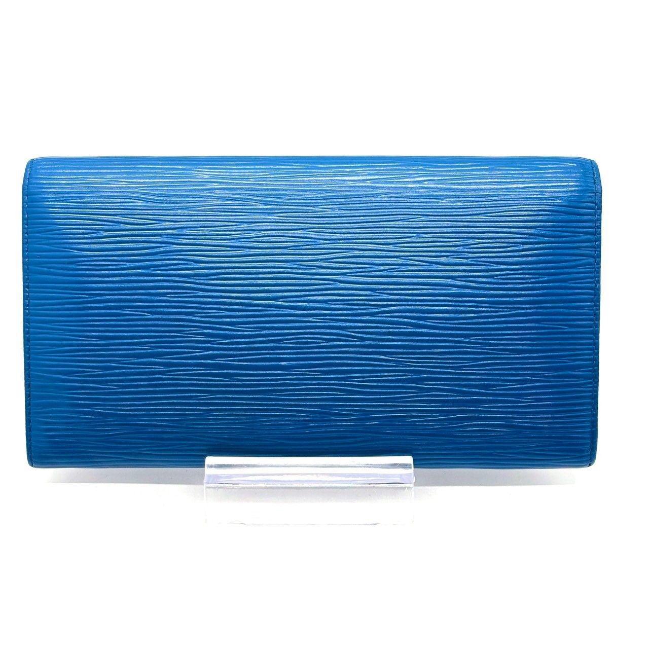 品よく映える青藍の趣