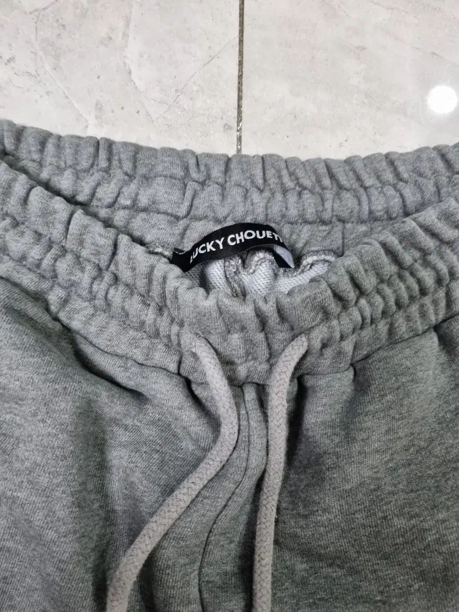 ラッキーシュエトゥ トレーナー ジョガーパンツ 36